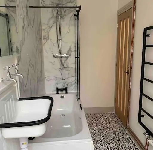 شقة 16th Century Courtyard On The Royal Mile *