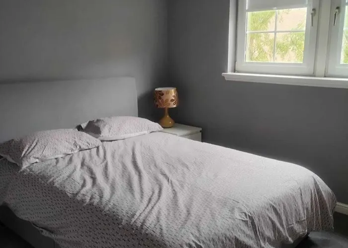Apartment Snug & Serene 2bd Flat - Roseburn Edinburgh