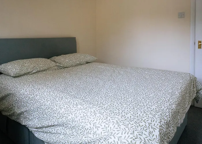Apartment Snug & Serene 2bd Flat - Roseburn Edinburgh
