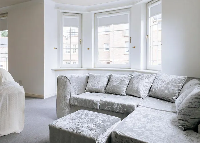 Snug & Serene 2bd Flat - Roseburn