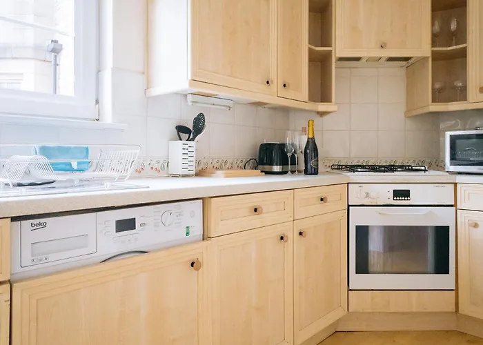 Snug & Serene 2bd Flat - Roseburn Apartment Edinburgh