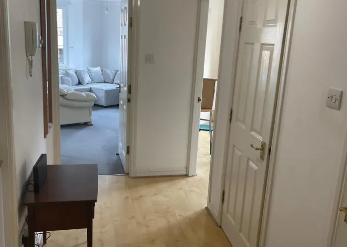 Snug & Serene 2bd Flat - Roseburn Edinburgh