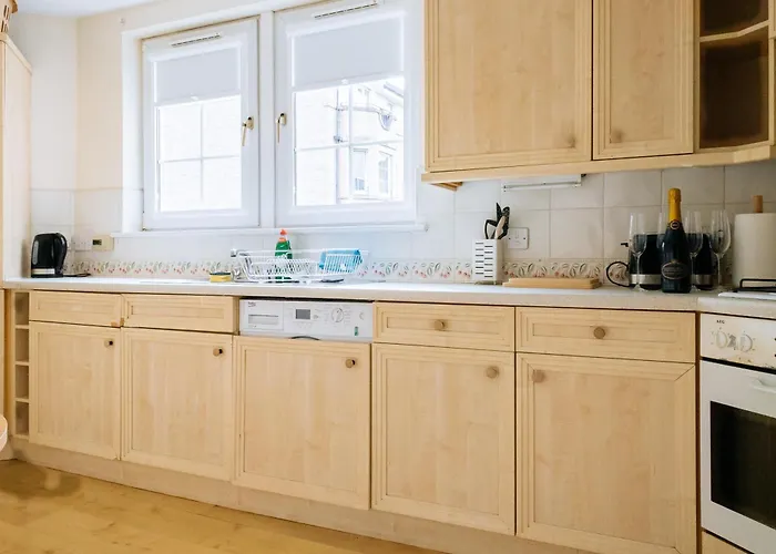 Snug & Serene 2bd Flat - Roseburn Apartment Edinburgh