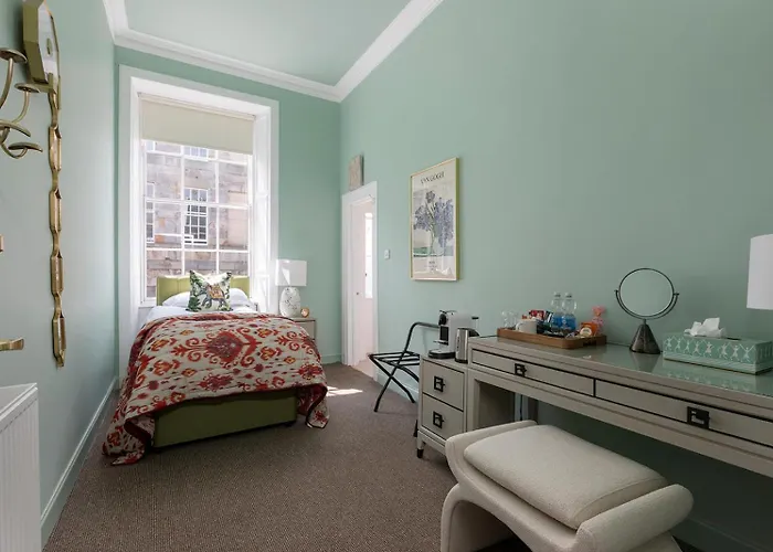 The Broughton Townhouse 3*