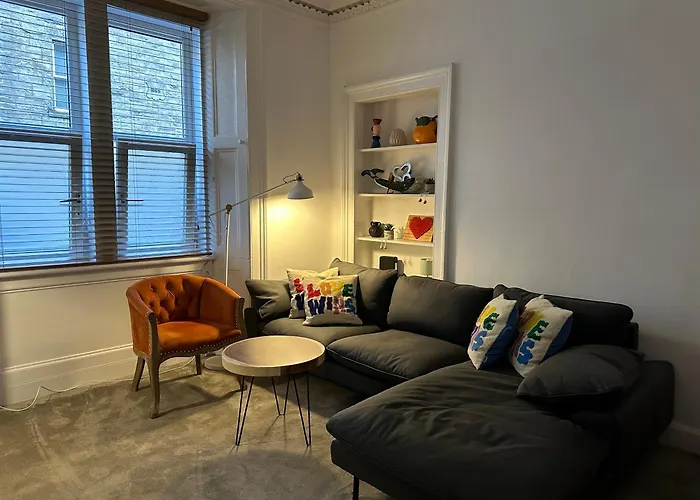 Lovely Two Bedrooms Apartment