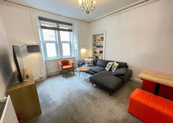Apartment Lovely Two Bedrooms *