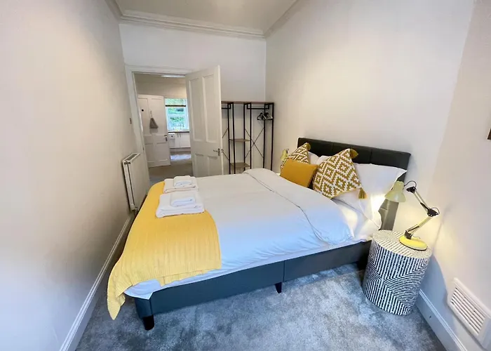 Lovely Two Bedrooms Apartment