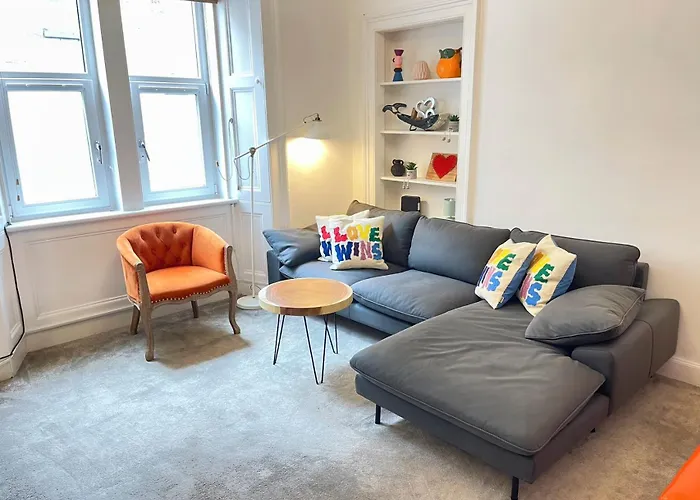 Lovely Two Bedrooms *