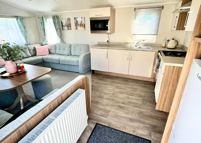 Lovely 3 Bedroom In Seton Wi-fi Xbox *