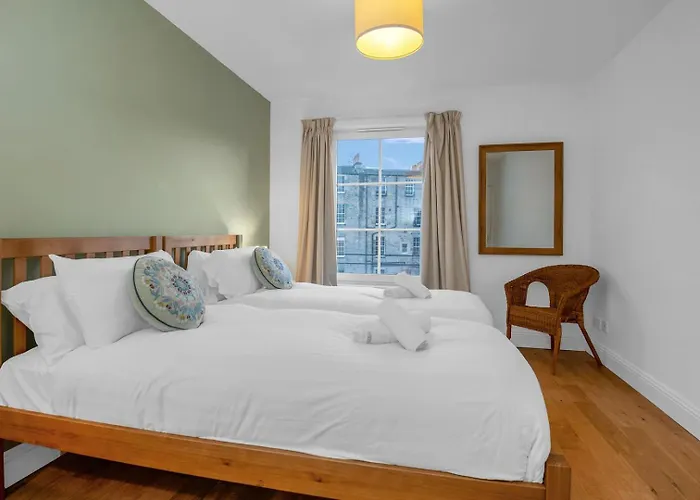 公寓 Guestready - Light & Airy In New Town *