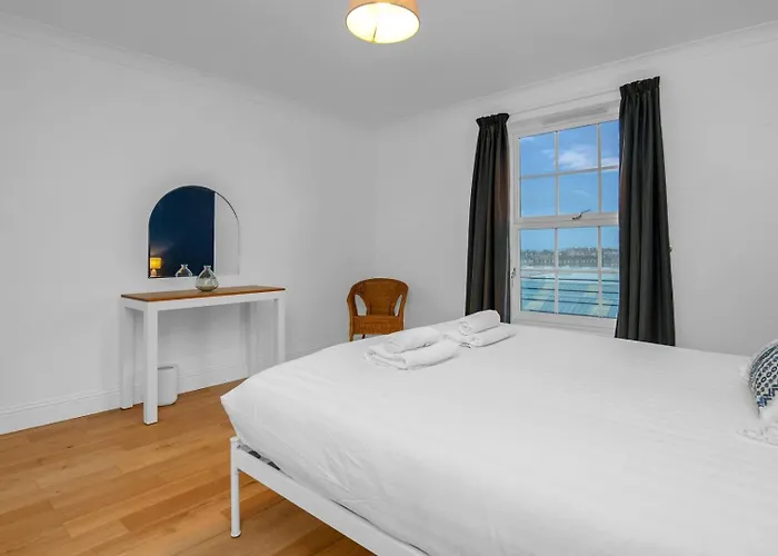 Guestready - Light & Airy In New Town דירה *