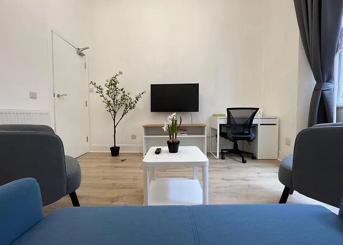 Spacious Boutique Two-bedroom Next To The Castle * Edinburgh