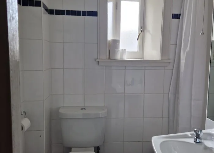Rose Street 4 Bedroom