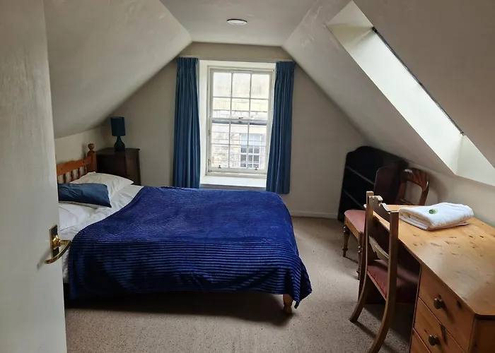 Rose Street 4 Bedroom * Edinburgh