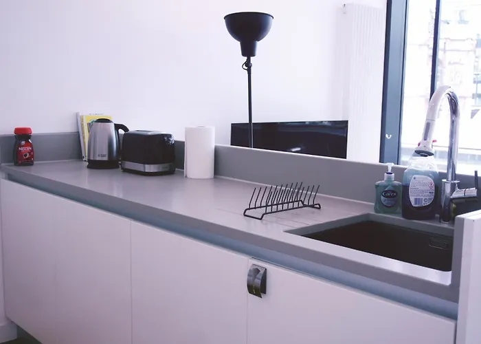 Modern Quartermile *