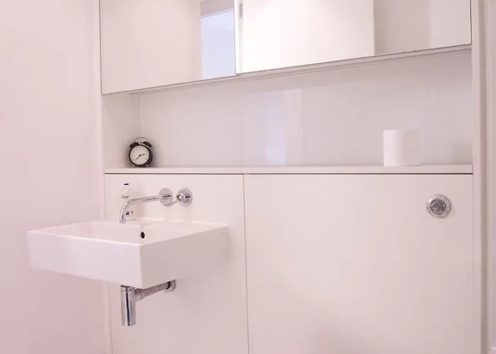 Modern Quartermile * אדינבורו