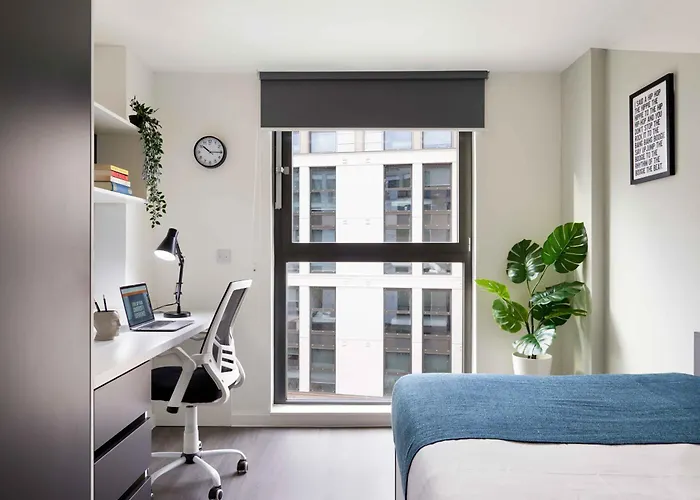 Joivy Trendy Units In Westfield-adults Only 에든버러