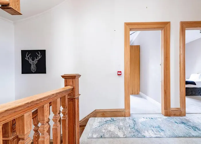 Luxury Victorian 5 Bedroom By Lady Road Edinburgh