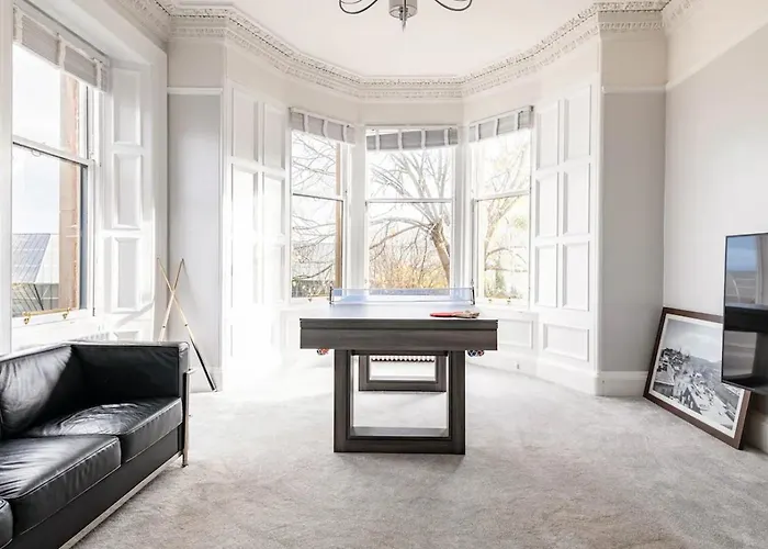 Lady Road Apartment *