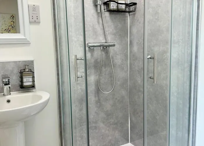 Full House بيت ضيافة 4*