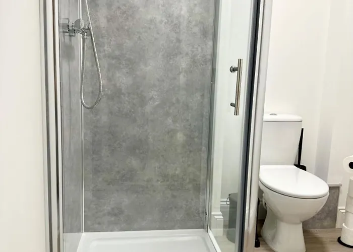 Full House بيت ضيافة