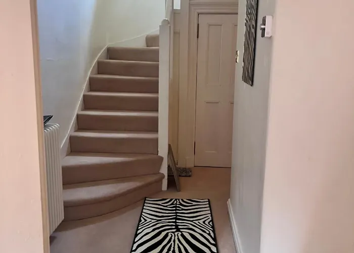 Private In Charming Detached House In Newington Homestay Edinburgh