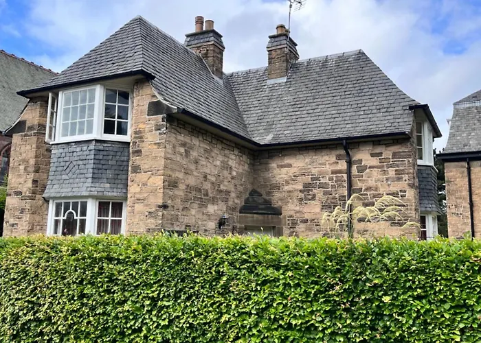 Ubytování v soukromí Private In Charming Detached House In Newington Edinburgh