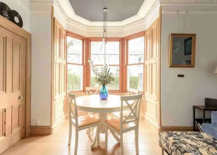 Amazing - Avondale Pl By Stockbridge * Edinburgh