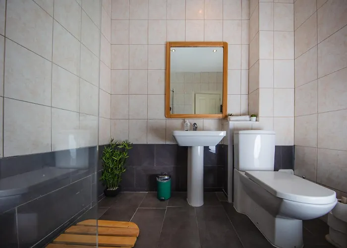 דירה Colourful Near Carlton Hill *