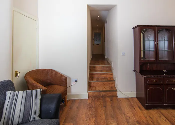 דירה Colourful Near Carlton Hill