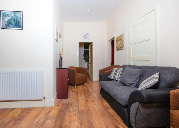 דירה Colourful Near Carlton Hill אדינבורו