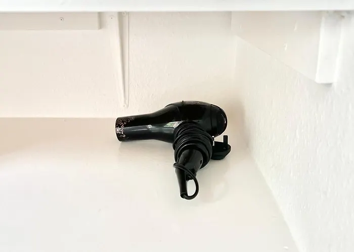 Bright Old Town Centre *