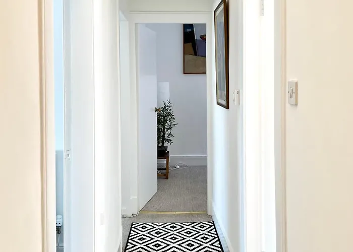 Bright Old Town Centre *