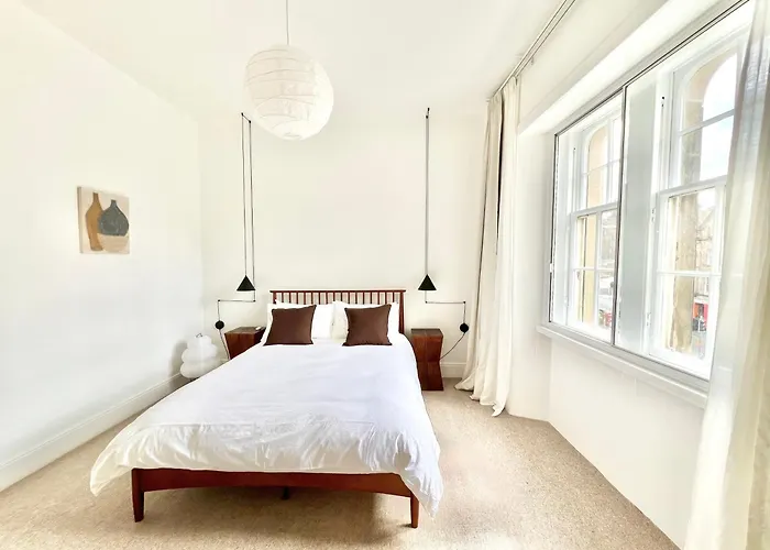 Bright Old Town Centre * אדינבורו