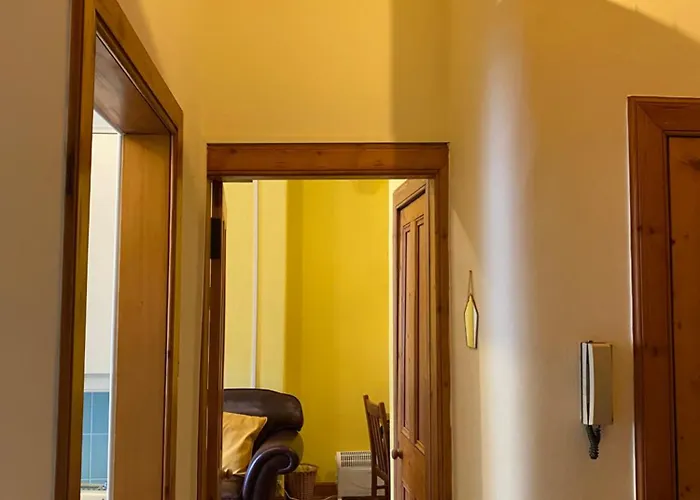 Charming 1 Bedroom דירה אדינבורו