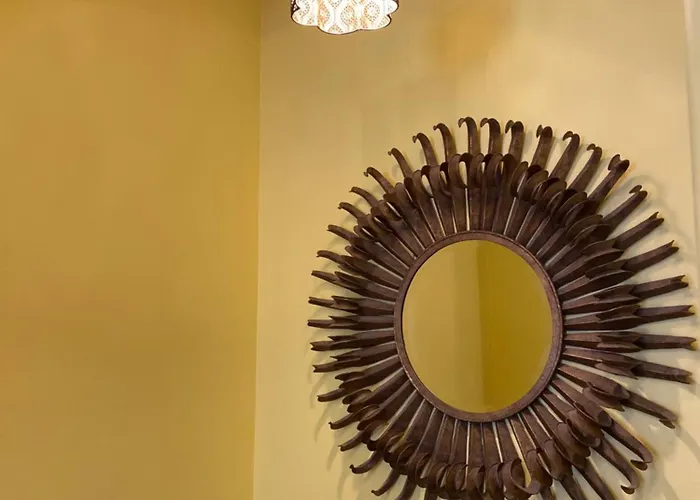 Charming 1 Bedroom * אדינבורו