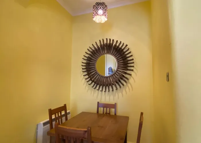 דירה Charming 1 Bedroom *