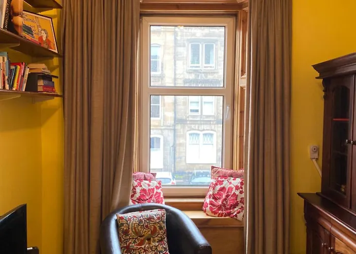 דירה Charming 1 Bedroom *