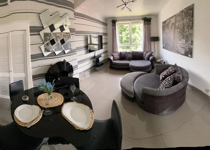 Appartamento Edinburgh City Centre & Airport 2 Bedroom Apartment Edimburgo