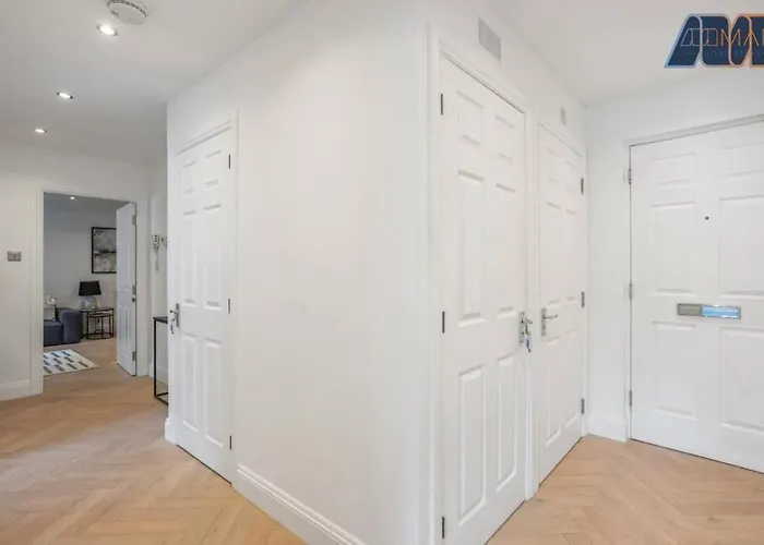 Modern 2 Bed Apartament