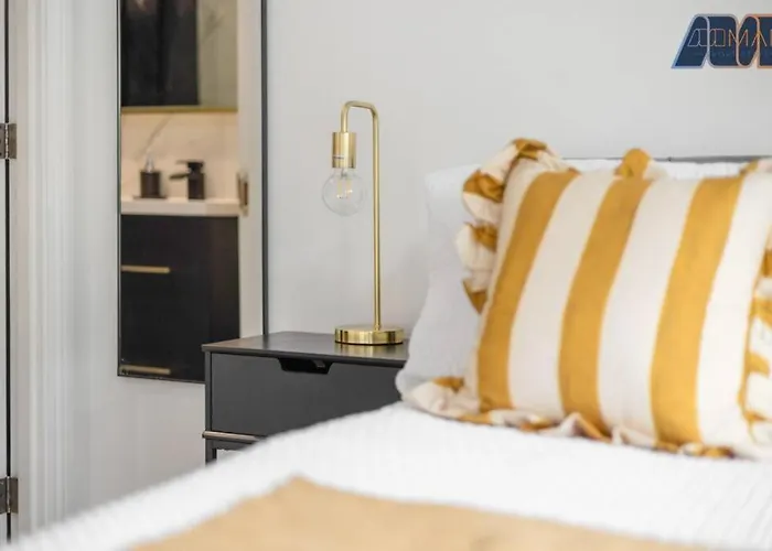 Modern 2 Bed *