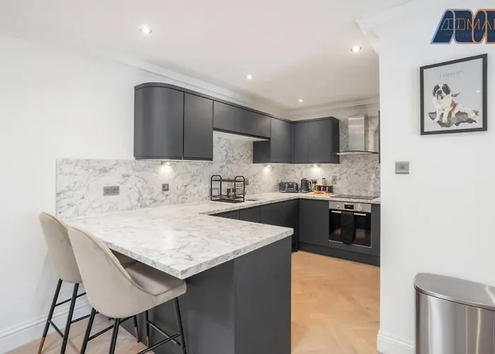 דירה Modern 2 Bed