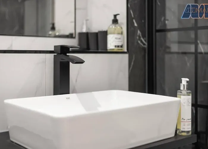 Modern 2 Bed דירה אדינבורו