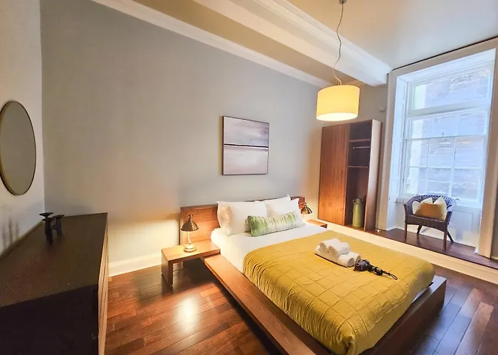 Apartment Spacious 2 Bedroom In The Heart Of New Town *