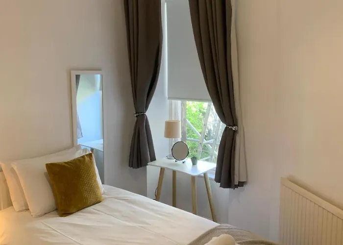 Apartment Stockbridge Two Bedroom Edinburgh