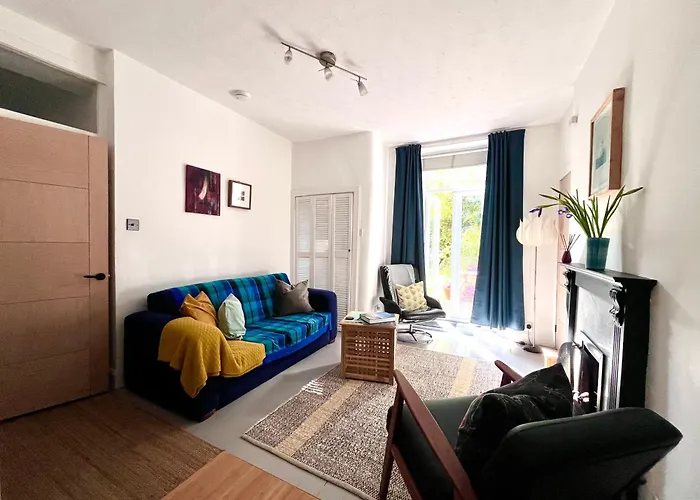 Garden Flat Apartment