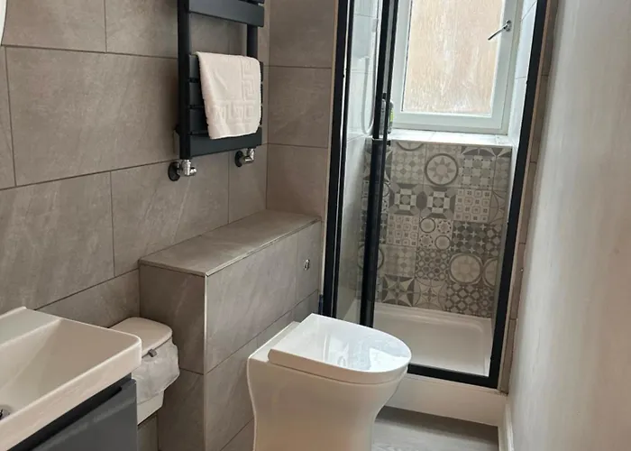 Lochrin Buildings Two Bed شقة *