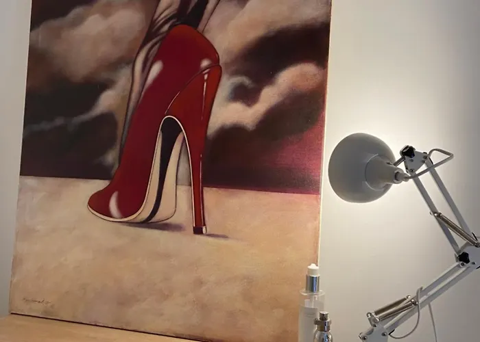 בית אירוח Wonderwall - Huge Garden In Luxury House - Free Parking *