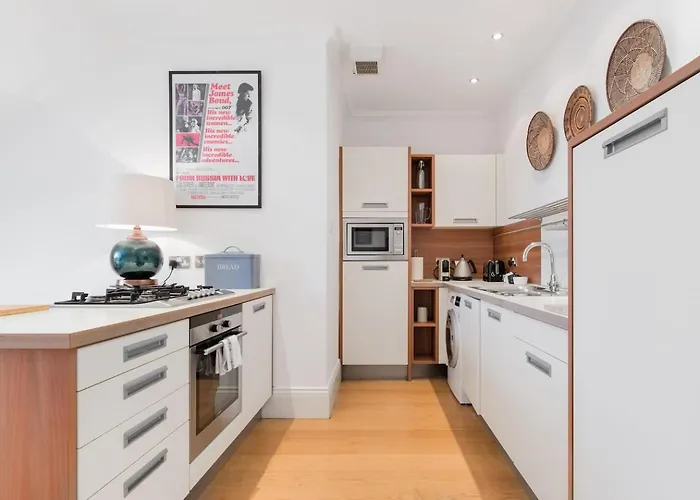 Super - Georgian Double Upper Flat With Castle Views In New Town *