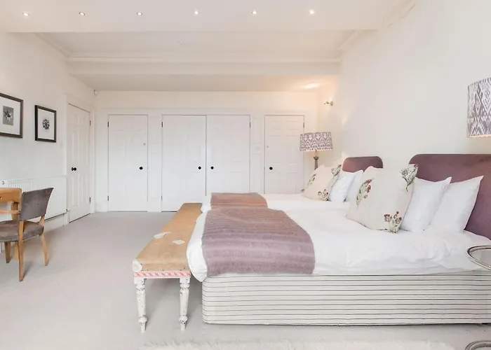 Super - Georgian Double Upper Flat With Castle Views In New Town Daire *